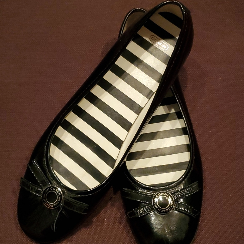 Coach Flats, Collins